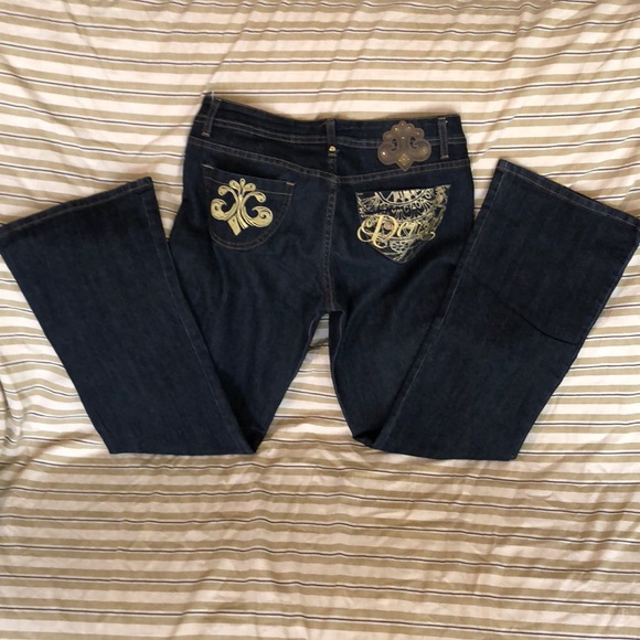 Dereon Jeans - Picture 4 of 8